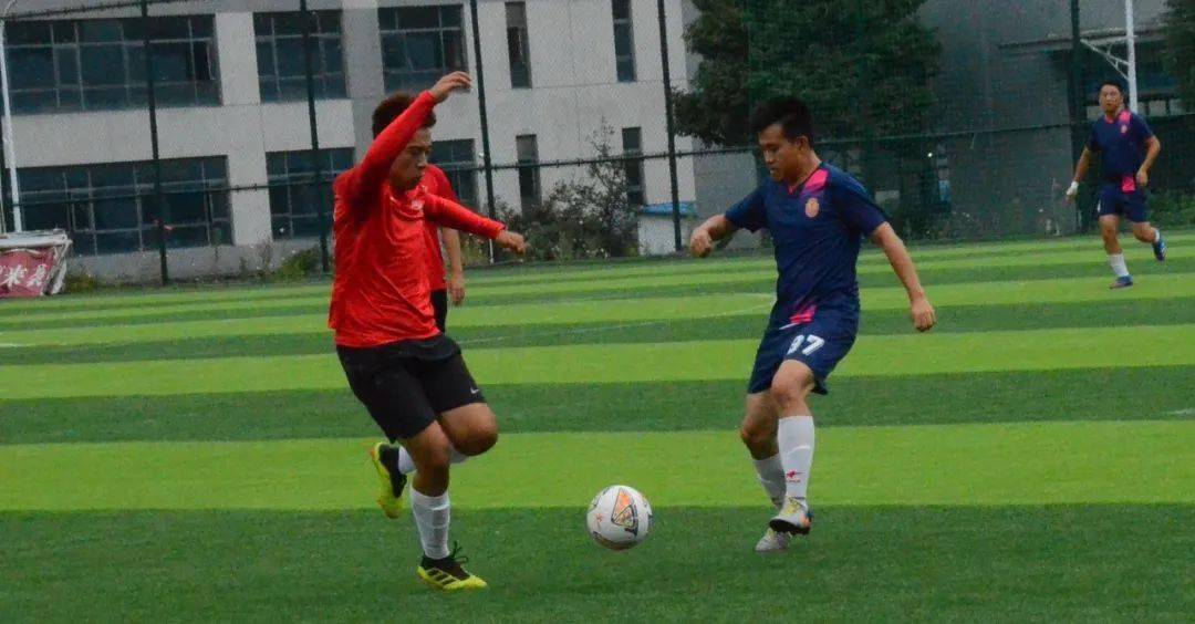 
魅力之夜2020赛季贵阳业余足球甲级联赛 球醉3|ayx官方网站(图4)