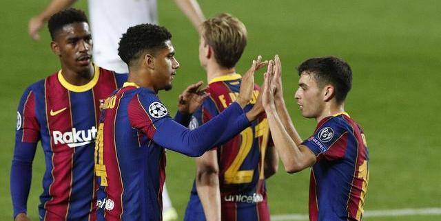 ayx官方网站：
巴萨欧冠首场角逐大胜 年轻球员的进球让我们看到这支球队的希望(图5)