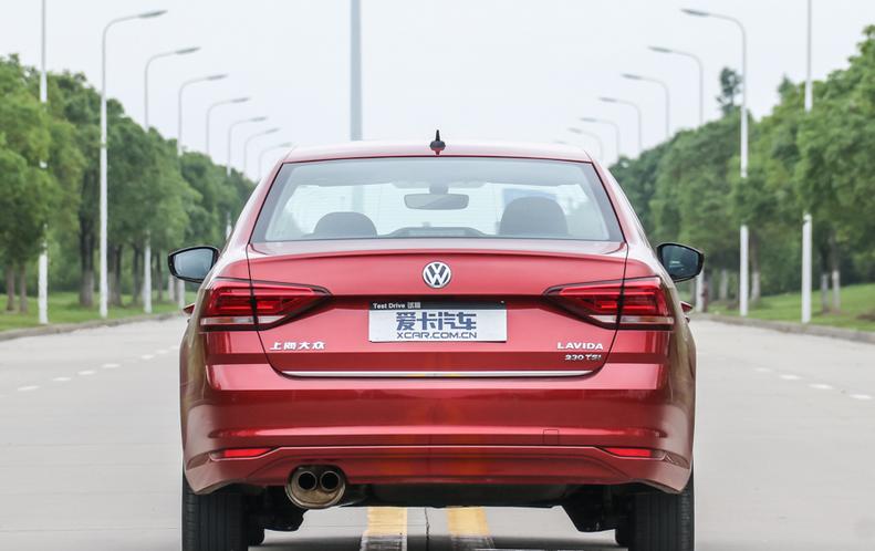 ayx官方网站:
4-0到1-2!欧冠卫冕冠军绝杀疯狂13连胜 莱万点球被吹(图1) ayx官方网站