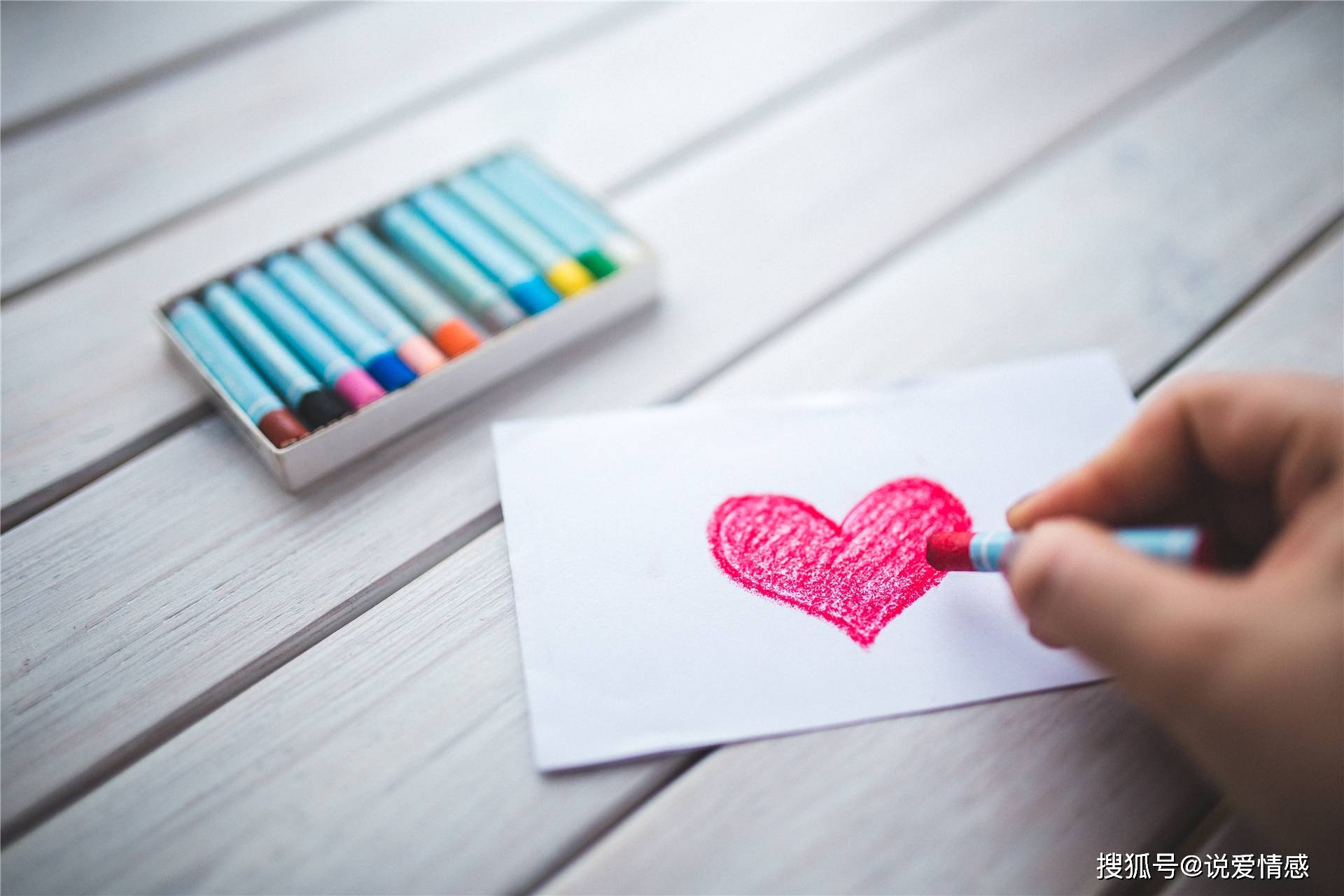 ayx官方网站|
一个女人对于男子来说 真正的吸引力是 可以满足他的“需求”(图7) ayx官方网站|
一个女人对于男子来说 真正的吸引力是 可以满足他的“需求”(图7)