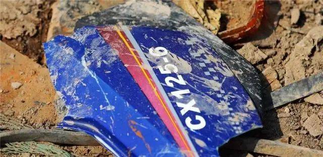 ‘ayx官网’
报废摩托销毁！摩托车报废年限何时取消？(图24)