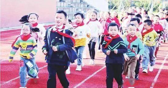 ayx官方网站_
体育中考分值是否继续增加?听听有关部门怎么说(图2) ayx官方网站_
体育中考分值是否继续增加?听听有关部门怎么说(图2)