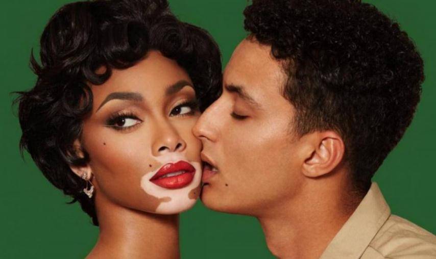 【ayx官方网站】
库兹马晒照致敬经典 詹皇隆多围观 名模女友深情表明湖人小将(图1) 【ayx官方网站】
库兹马晒照致敬经典 詹皇隆多围观 名模女友深情表明湖人小将(图1)