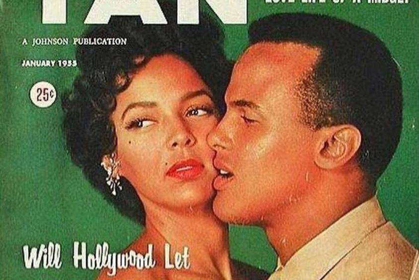 【ayx官方网站】
库兹马晒照致敬经典 詹皇隆多围观 名模女友深情表明湖人小将(图2) 【ayx官方网站】
库兹马晒照致敬经典 詹皇隆多围观 名模女友深情表明湖人小将(图2)