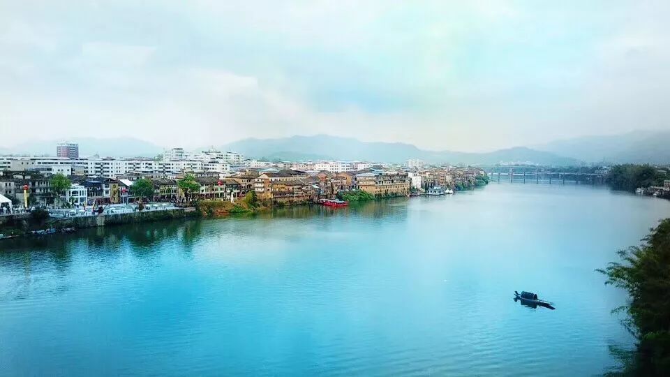 赔率看好邹市明完胜拿金腰带 帕奎奥赢复出战役【爱游戏(ayx)中国官方网站】(图1) ayx官方网站