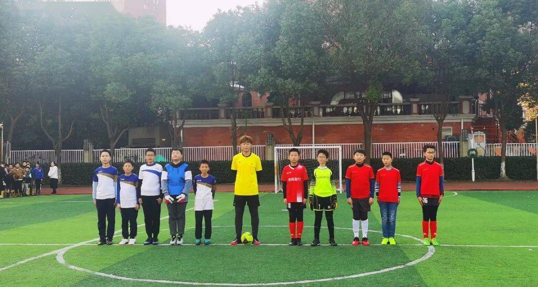 
【童话故事】绿茵点亮梦想 激情挥洒青春 ——建邺实验小学乐成举行第二届“蜗牛杯”班级足球联赛决赛和颁奖仪式【ayx官方网站】(图5)