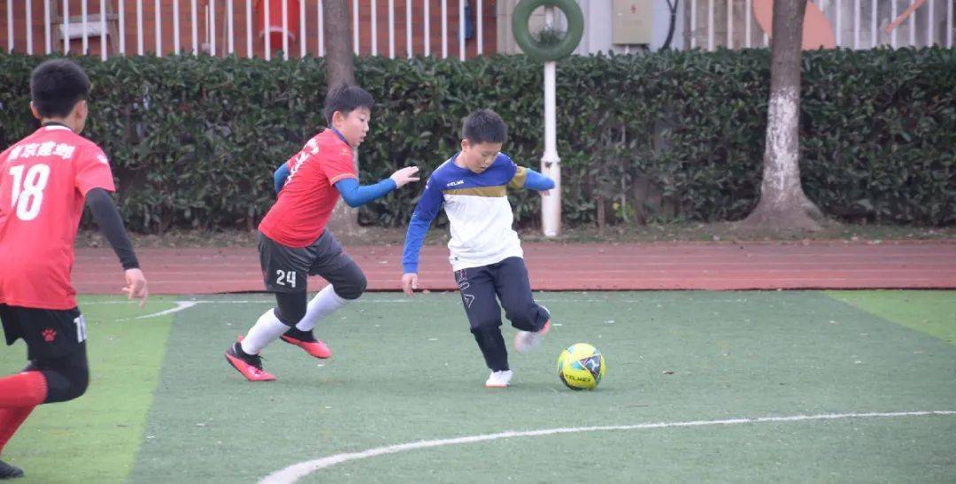 
【童话故事】绿茵点亮梦想 激情挥洒青春 ——建邺实验小学乐成举行第二届“蜗牛杯”班级足球联赛决赛和颁奖仪式【ayx官方网站】(图10)